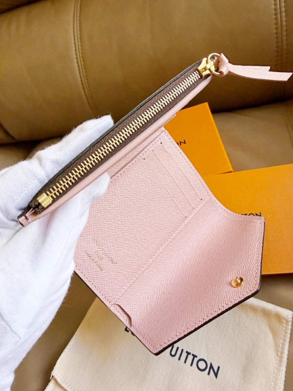 Louis Vuitton Victorine Wallet monogram Rose Ballerine - Picture 7 of 11